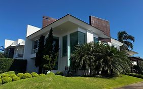 Casa Luxuosa No Condominio Condado De Capao